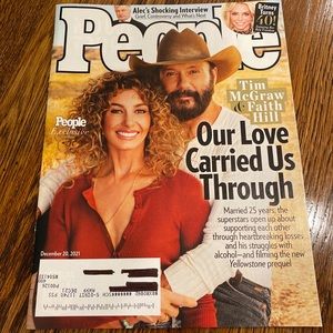 People Magazine - December 20 2021 - Tim McGraw & Faith Hill - Britney Spears